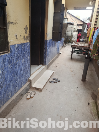 বাড়িসহ জমি বিক্রয়